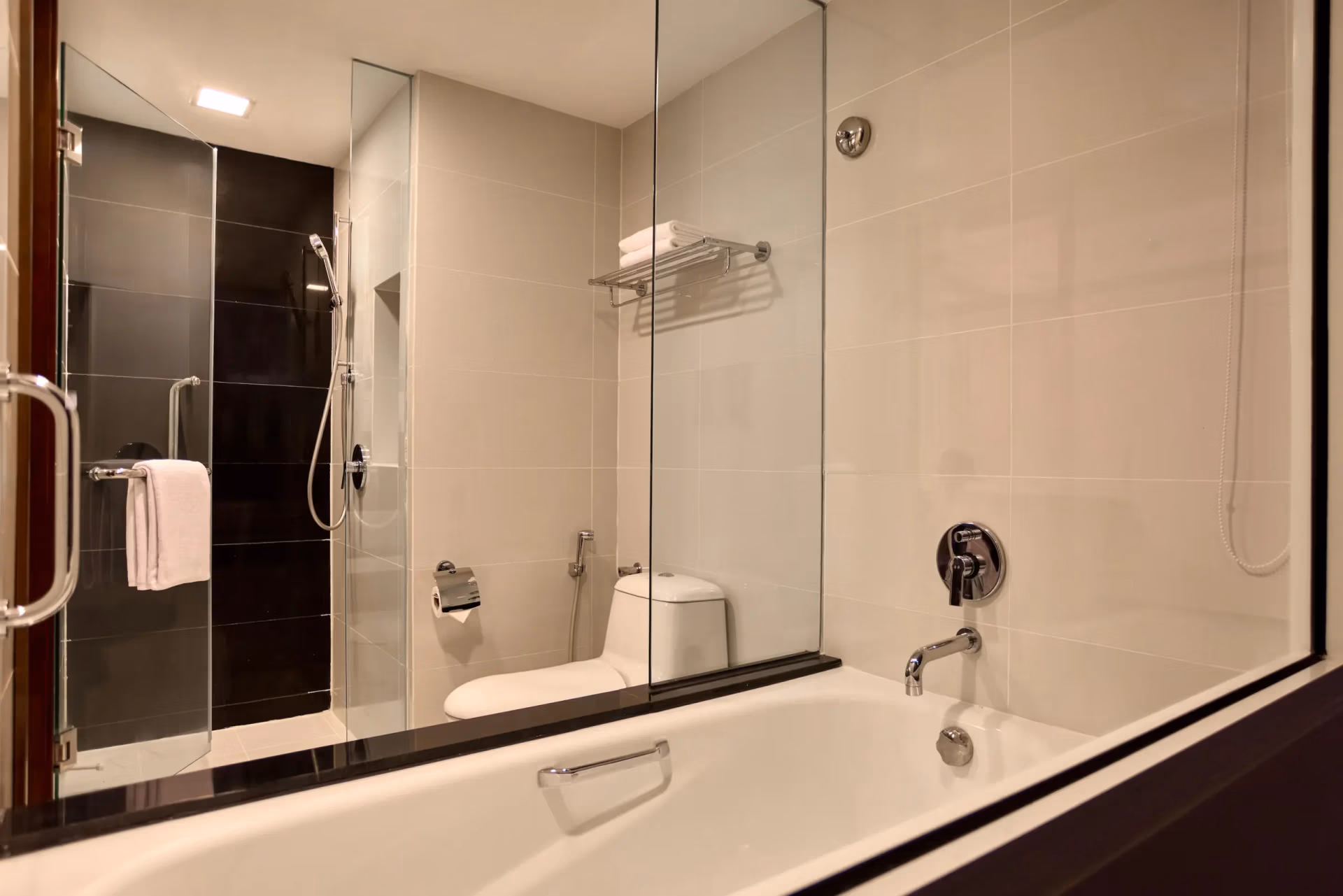 Grand Suite Bathtub